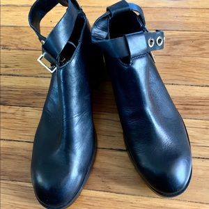 COPY - Zara basic collection leather bootie sz 38 nwot